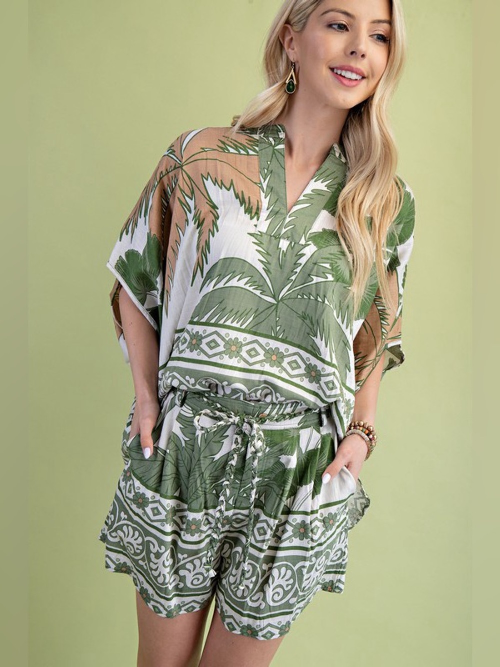 Green Palm Print Poncho Top - Picture 6 of 8